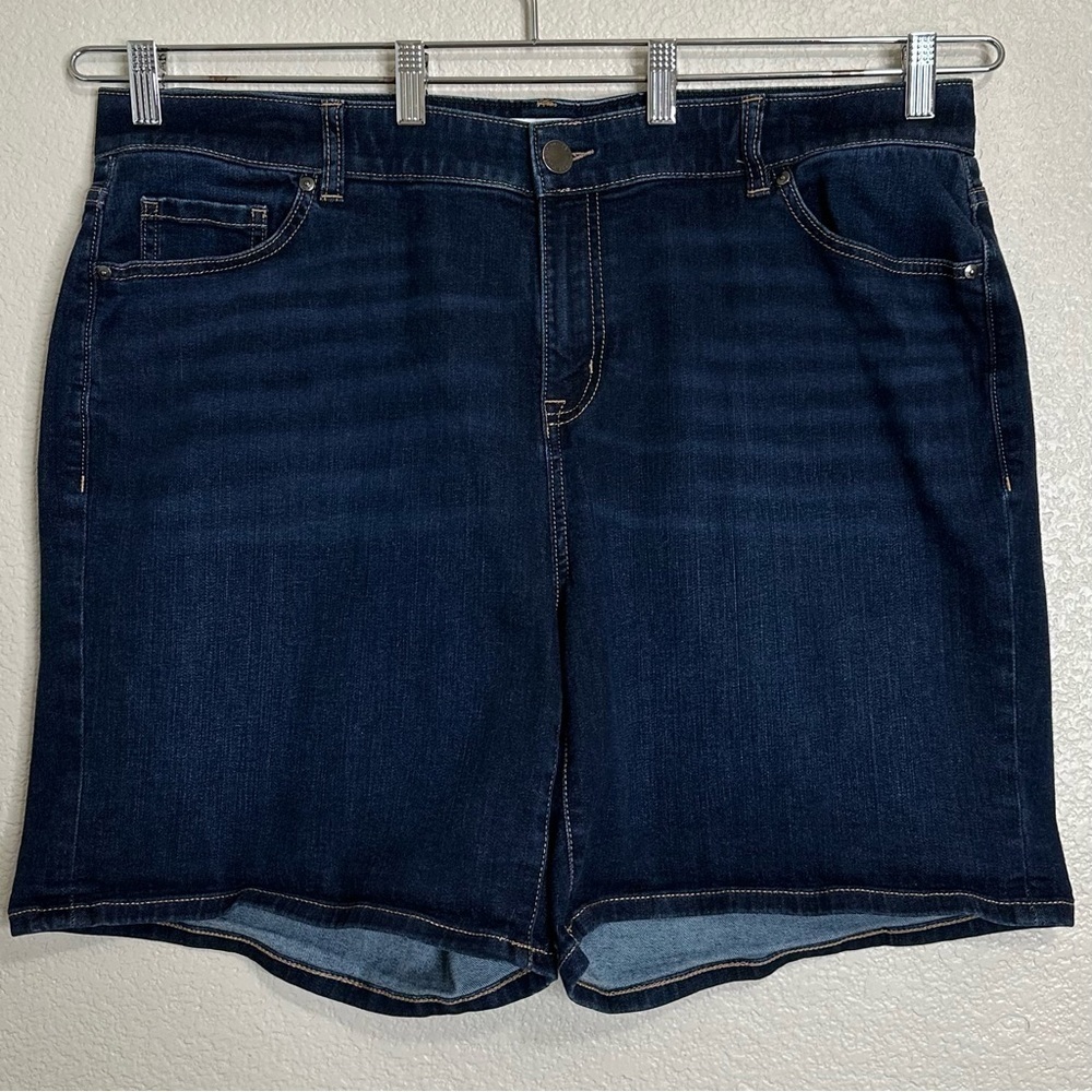 Lane Bryant Flex Magic Waistband Mid-rise Girlfriend Short, Size 18